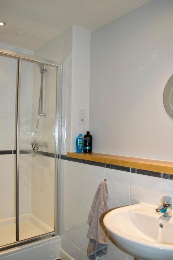 Modern 2 Bedroom City Centre Flat Edinburgh Exterior photo