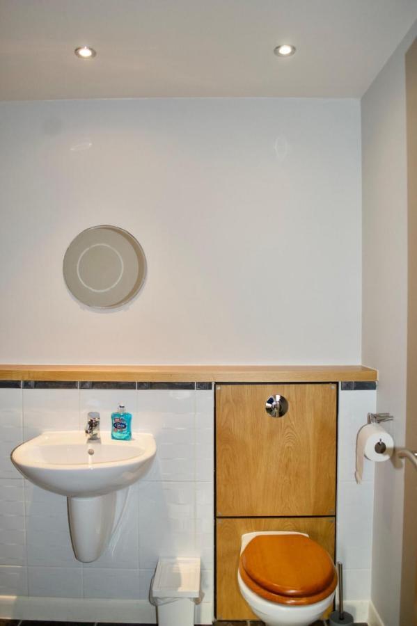 Modern 2 Bedroom City Centre Flat Edinburgh Exterior photo